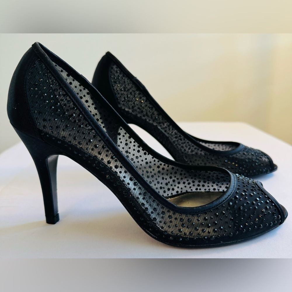 Adrianna Papell Women’s Black Mesh Beaded Peep Toe Heels Size 7M
